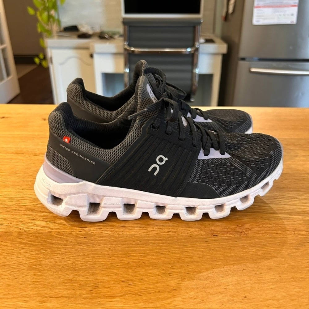 On Cloudswift Running Shoes Womens Size 7 Black Rock Walking Comfort 41.99226